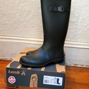 Rainboots